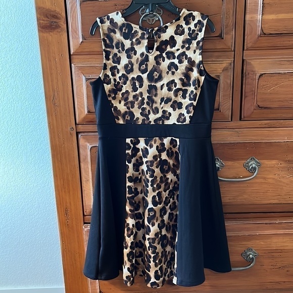 Ruby Rox Girls leopard and black dress, size 10. - Picture 4 of 7